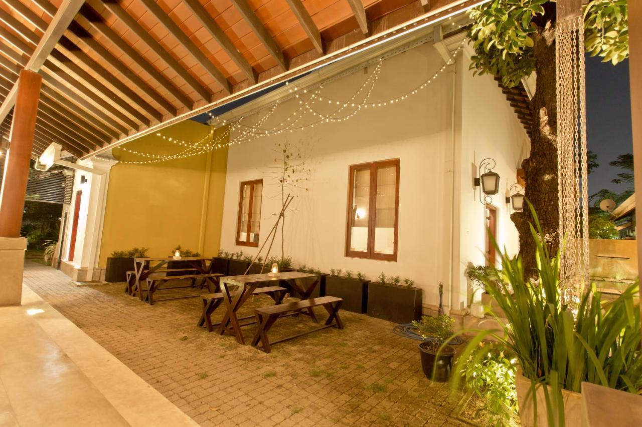 Swanee Grand Hotel Negombo Exterior foto